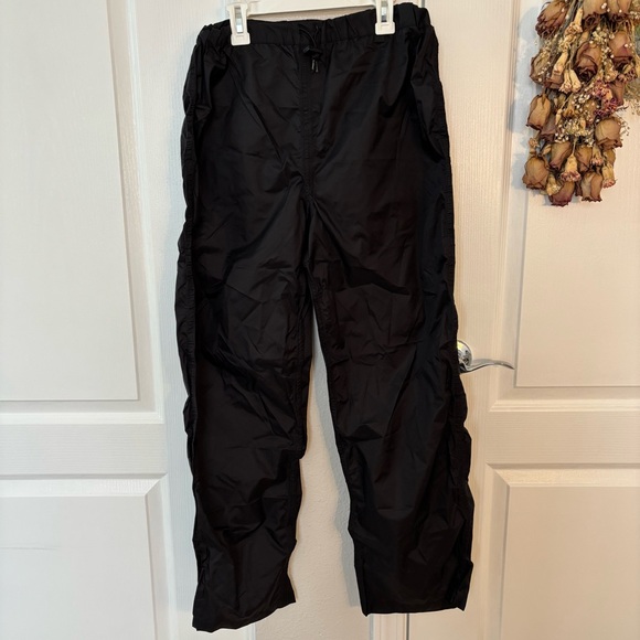 Women's Parachute Red Ledge Black Pants - Picture 1 of 6